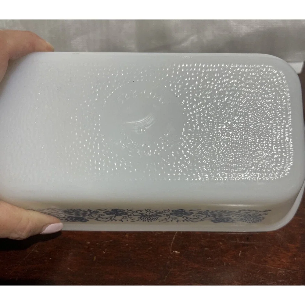 Vintage OvenWare 522-Loaf‎ Pan Milk Glass -White with Blue Clover Print -USA - 2